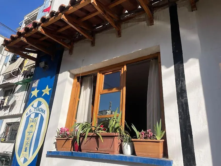 Central Cozy Apartment Old Train Station Tirana